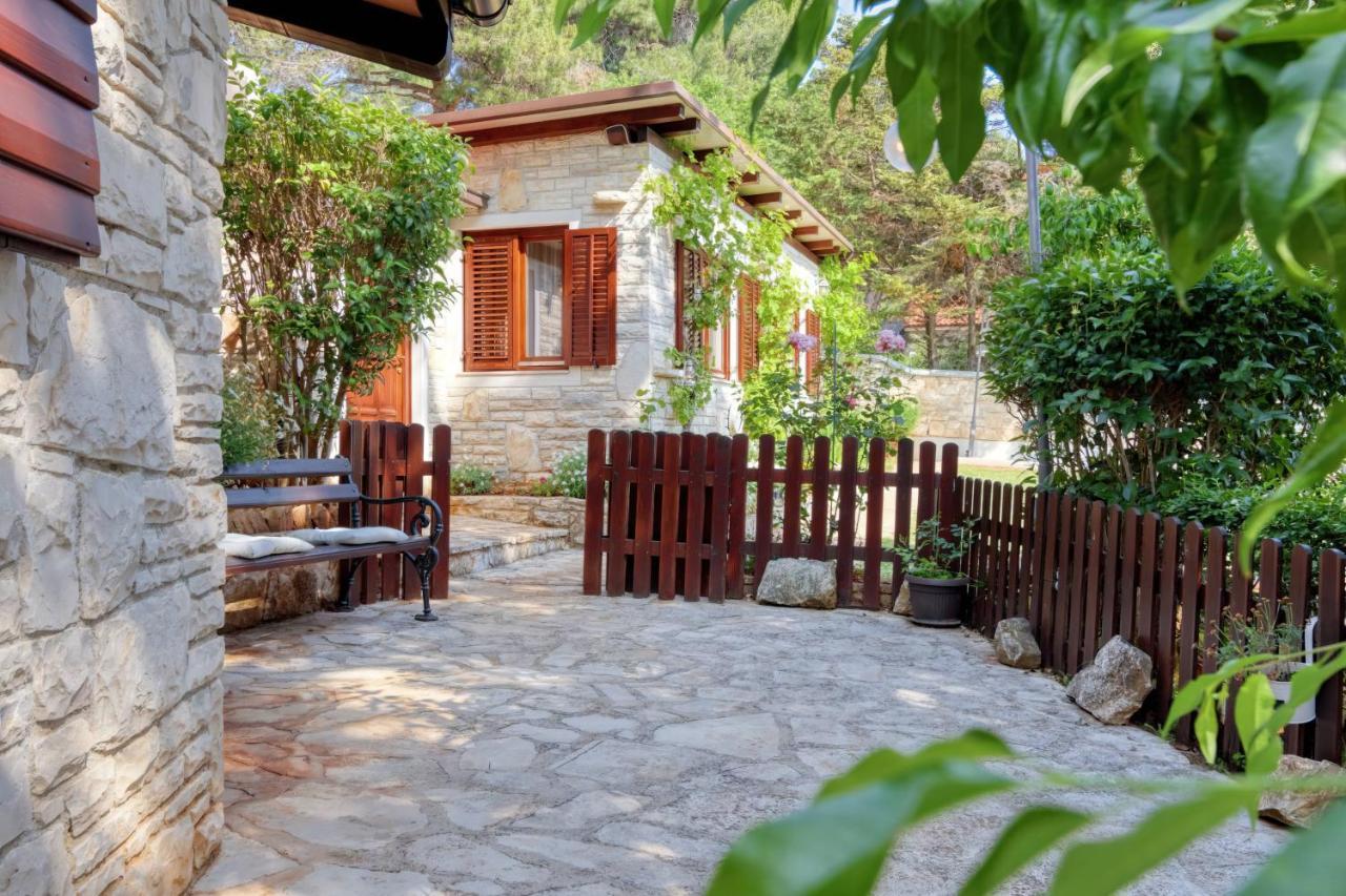 Holiday Home Giardino Marino Pomer Exterior photo